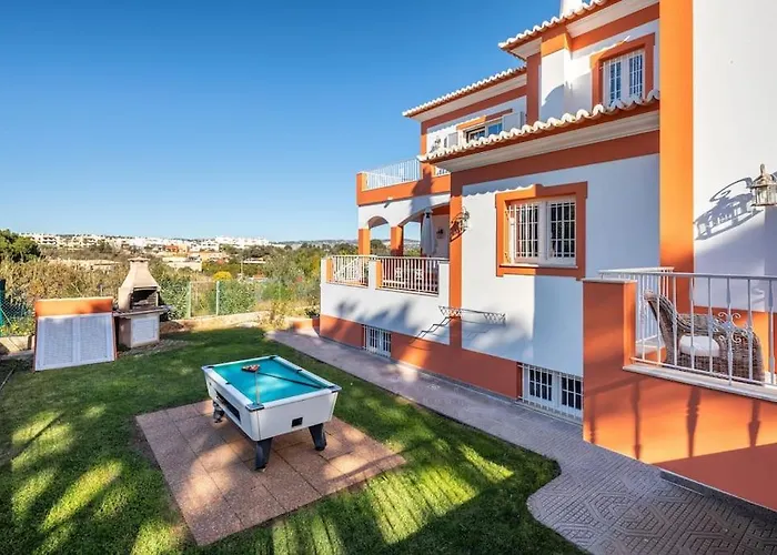 7+1 Bedroom Private Villa, Heated Pool, Games, Bbq