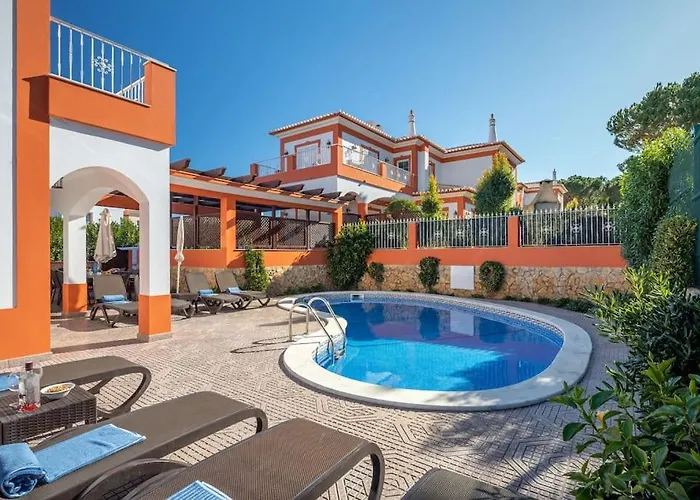 7+1 Bedroom Private Villa, Heated Pool, Games, Bbq
