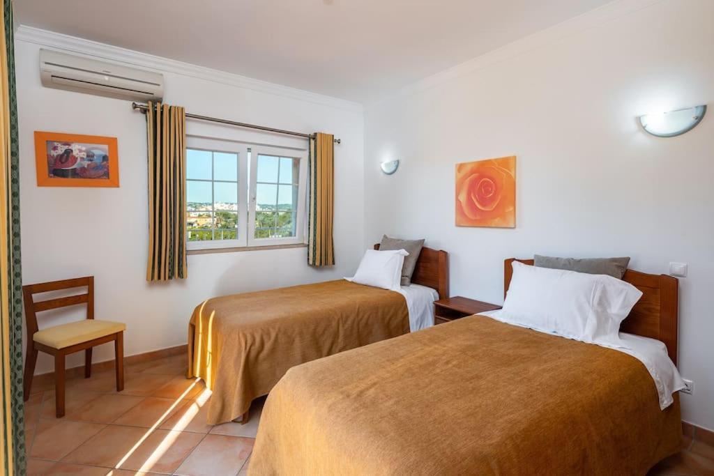 7+1 Bedroom Private Villa, Heated Pool, Games, Bbq *
