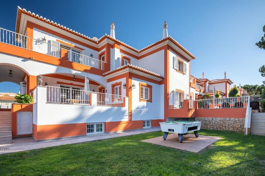 7+1 Bedroom Private Villa, Heated Pool, Games, Bbq Villa