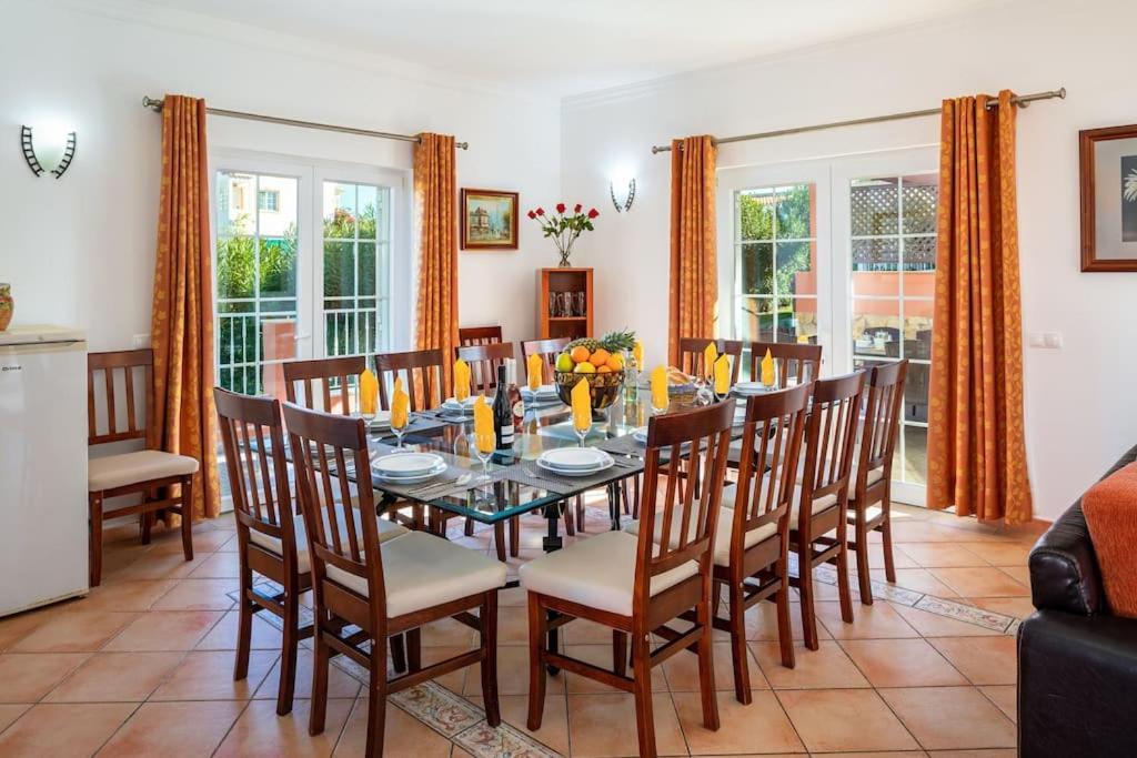 Villa 7+1 Bedroom Private Villa, Heated Pool, Games, Bbq *