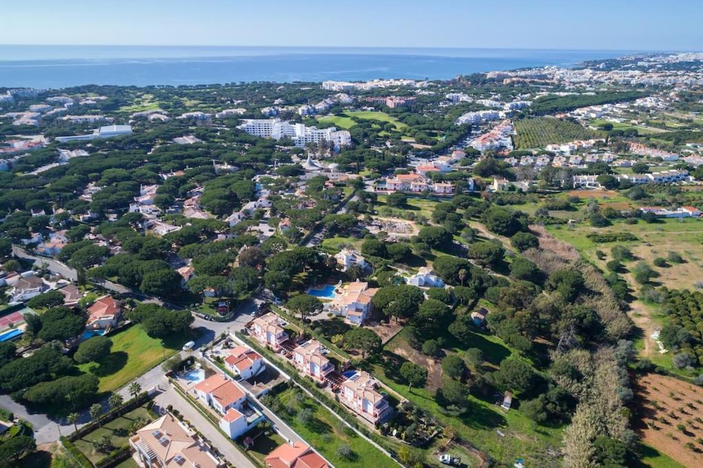7+1 Bedroom Private Villa, Heated Pool, Games, Bbq Albufeira