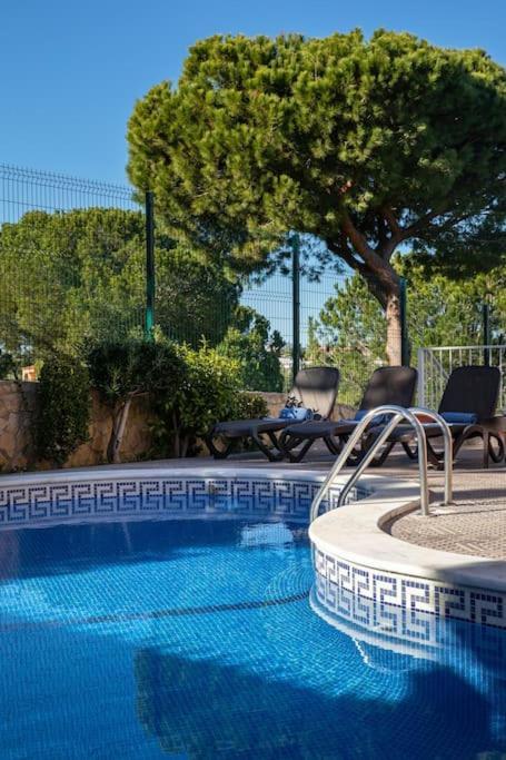 Villa 7+1 Bedroom Private Villa, Heated Pool, Games, Bbq *